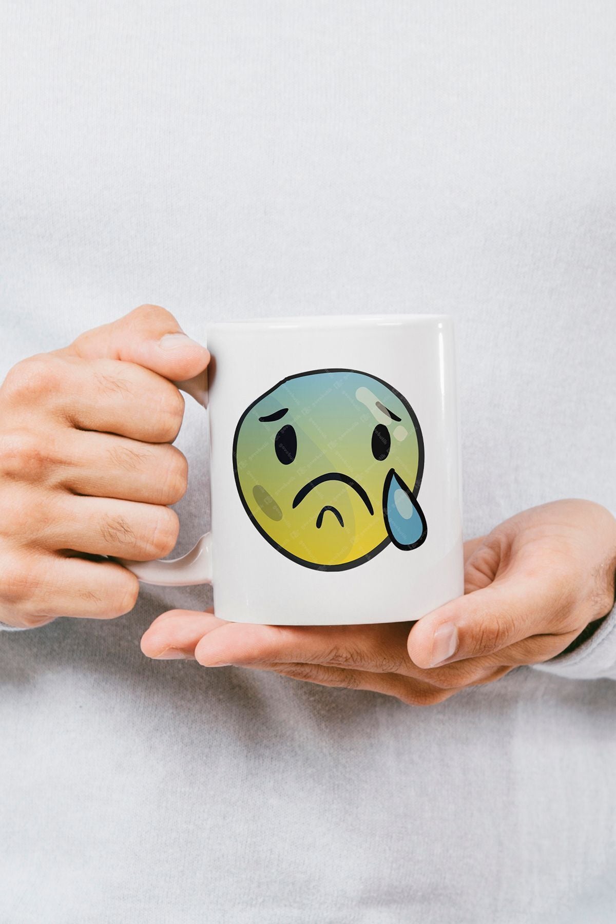 "Crying Face" Emoji Baskılı Hediyelik Kupa Bardak