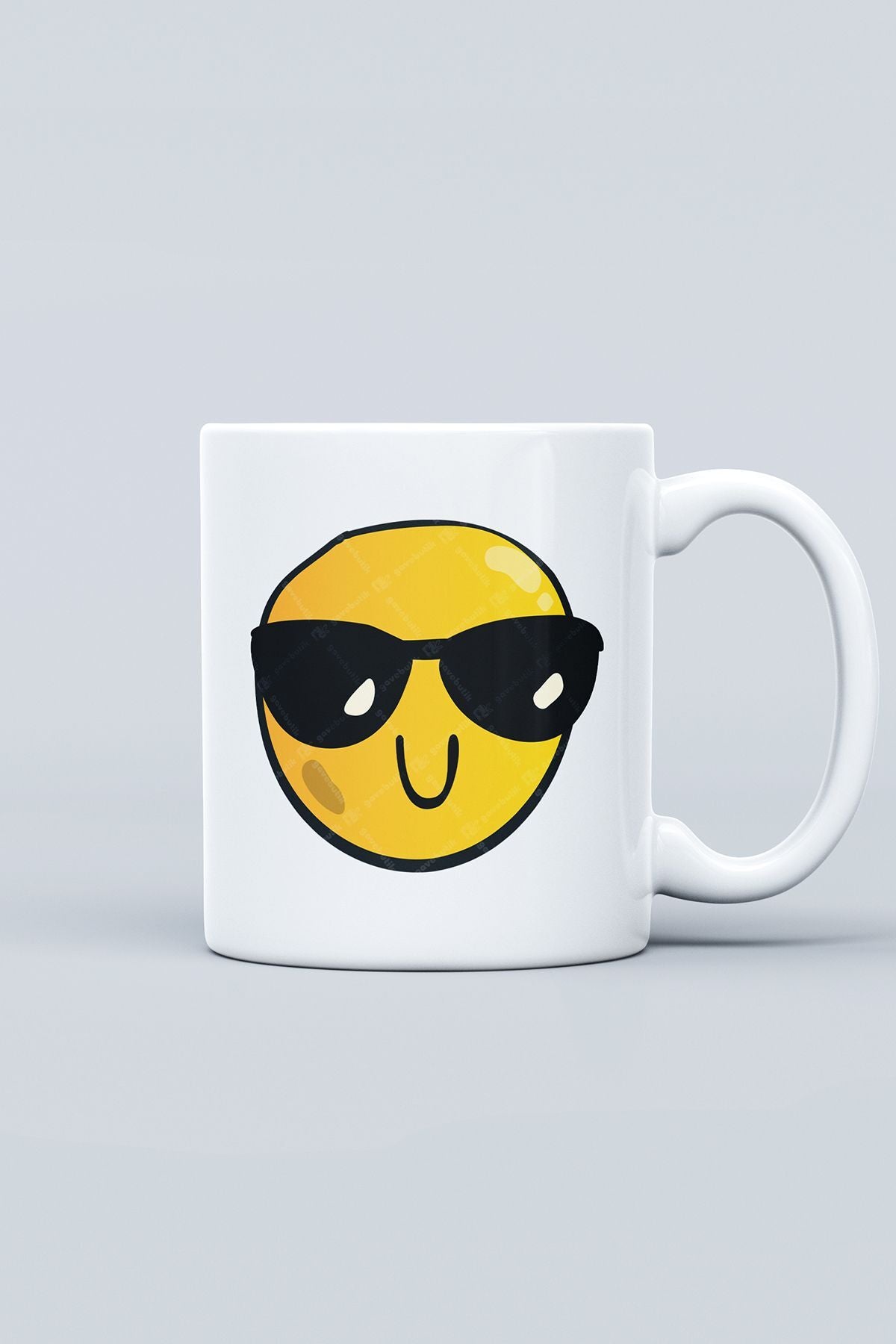 "Cool Face" Emoji Baskılı Hediyelik Kupa Bardak