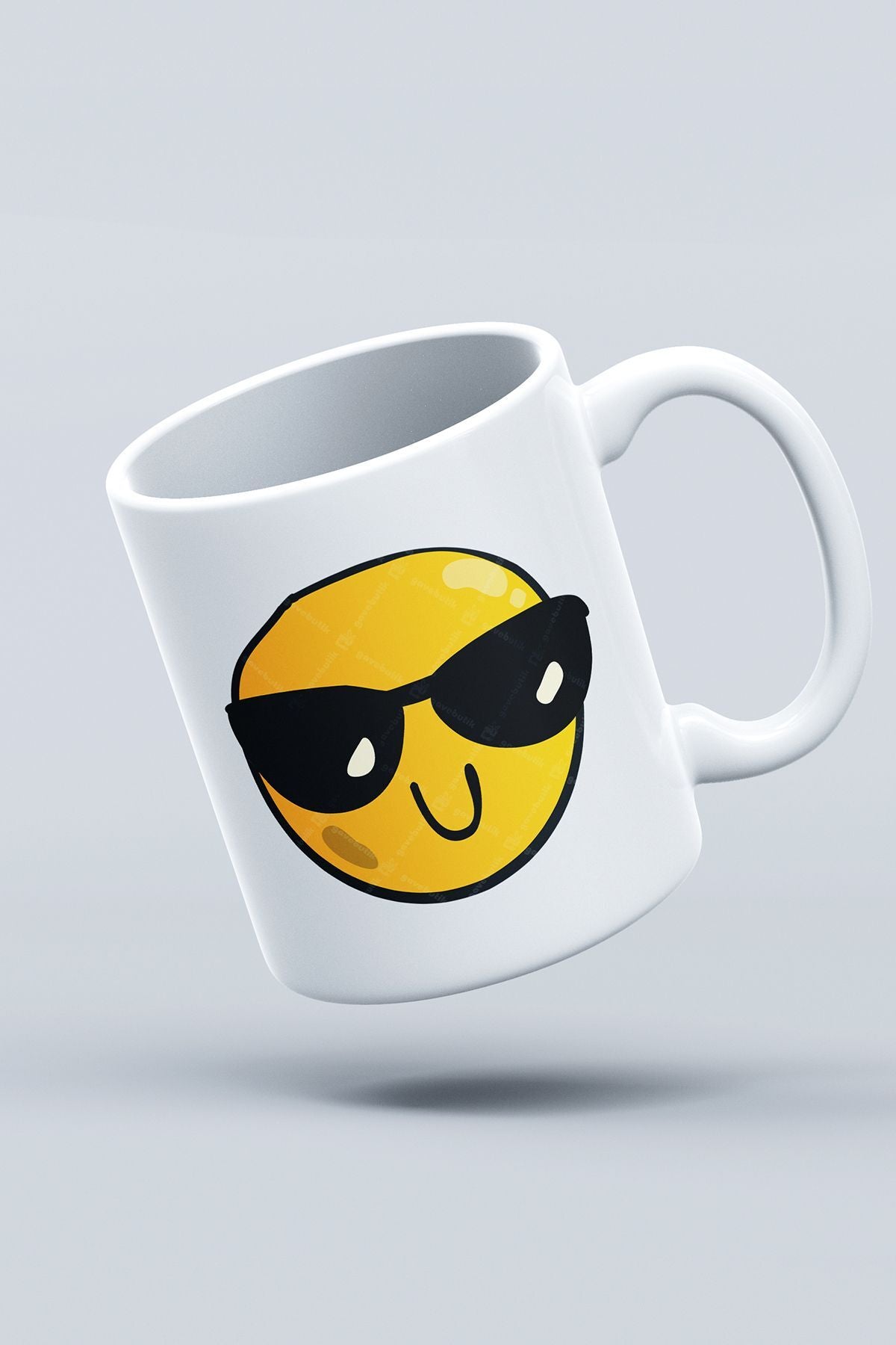 "Cool Face" Emoji Baskılı Hediyelik Kupa Bardak