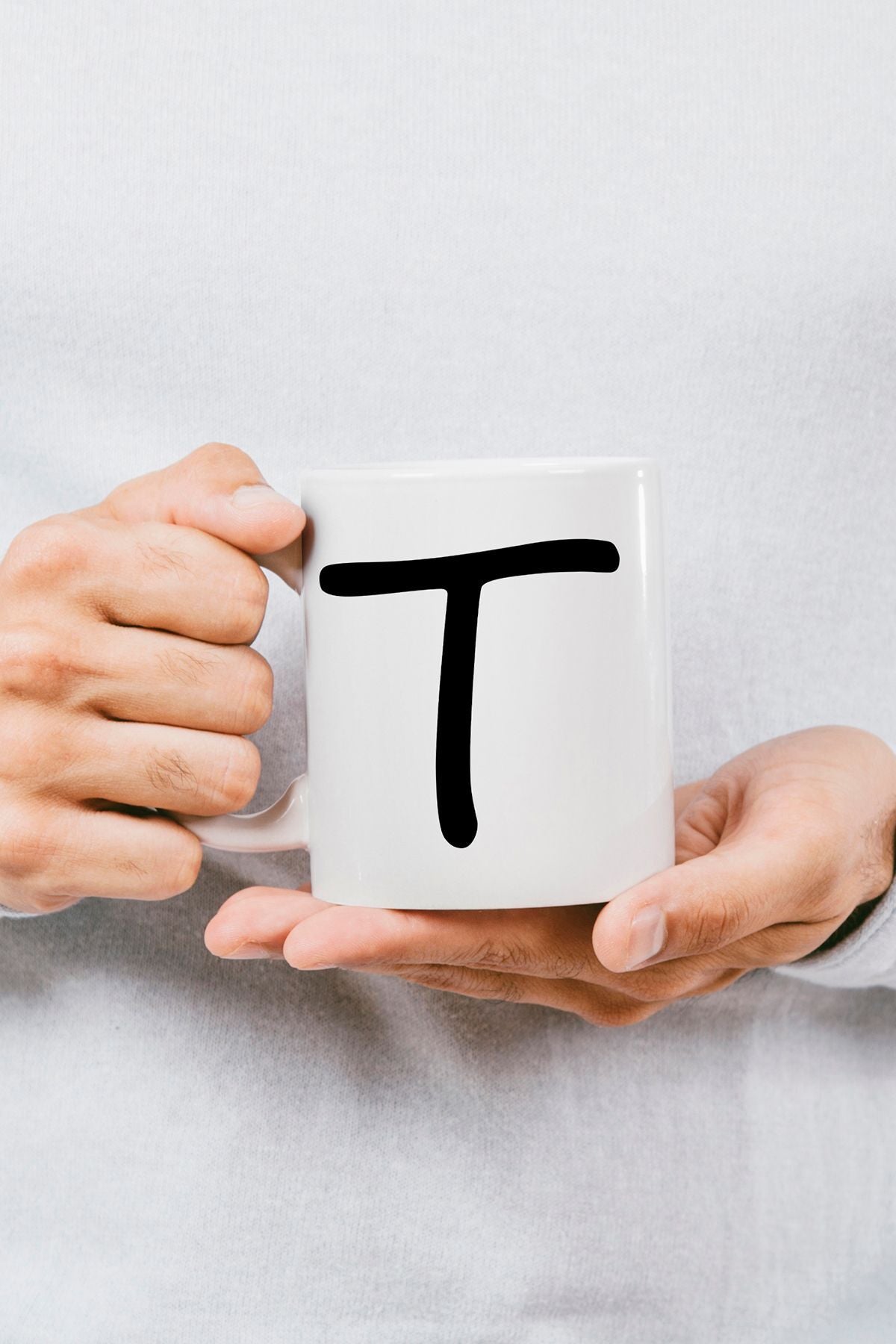 "T" Harfi Baskılı Hediyelik Kupa Bardak